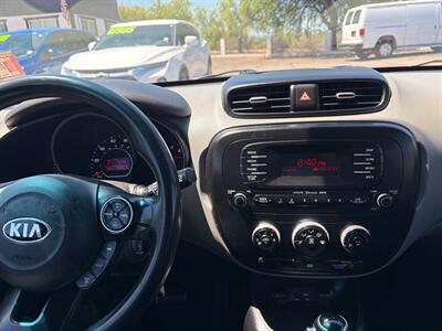 2015 Kia Soul LX   - Photo 7 - Tucson, AZ 85710