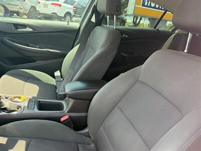 2017 Chevrolet Cruze LT Auto   - Photo 6 - Tucson, AZ 85710