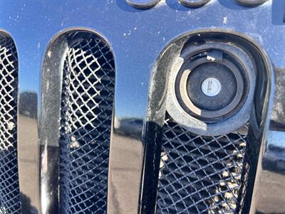 2015 Jeep Wrangler Unlimited Sport   - Photo 9 - Tucson, AZ 85710