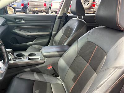 2022 Nissan Altima 2.5 SR   - Photo 11 - Tucson, AZ 85710