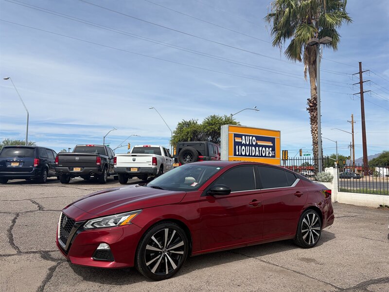 2022 Nissan Altima 2.5 SR   - Photo 1 - Tucson, AZ 85710