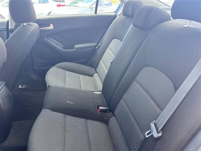 2018 Kia Forte LX   - Photo 14 - Tucson, AZ 85711