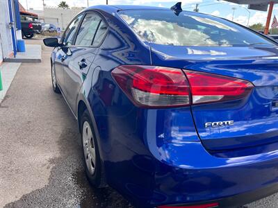 2018 Kia Forte LX   - Photo 3 - Tucson, AZ 85711