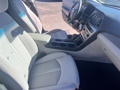 2015 Hyundai SONATA SE   - Photo 8 - Tucson, AZ 85710