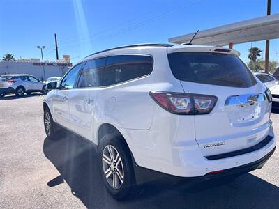 2017 Chevrolet Traverse LT   - Photo 6 - Tucson, AZ 85711