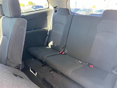 2017 Chevrolet Traverse LT   - Photo 9 - Tucson, AZ 85711