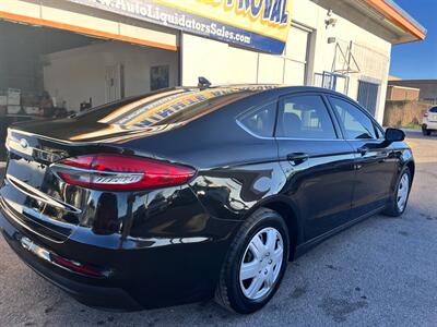 2020 Ford Fusion S   - Photo 5 - Tucson, AZ 85711