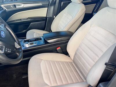 2020 Ford Fusion S   - Photo 8 - Tucson, AZ 85711