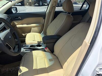 2012 Ford Fusion SE   - Photo 6 - Tucson, AZ 85710