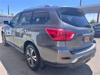 2017 Nissan Pathfinder S   - Photo 3 - Tucson, AZ 85711
