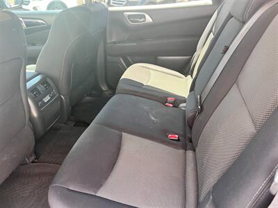 2017 Nissan Pathfinder S   - Photo 12 - Tucson, AZ 85711