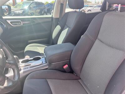 2017 Nissan Pathfinder S   - Photo 10 - Tucson, AZ 85711