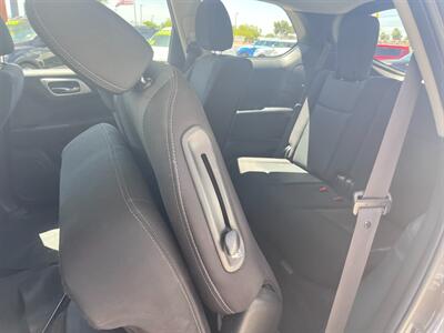 2017 Nissan Pathfinder S   - Photo 11 - Tucson, AZ 85711