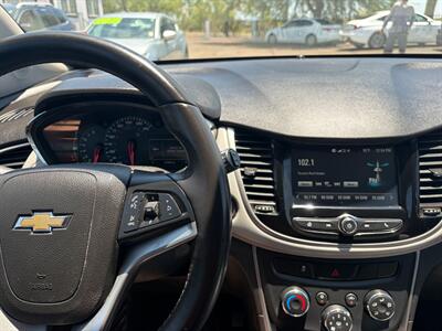 2017 Chevrolet Trax LT   - Photo 10 - Tucson, AZ 85710
