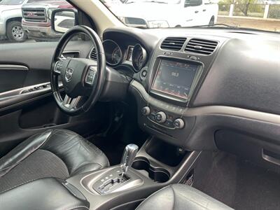 2020 Dodge Journey Crossroad   - Photo 8 - Tucson, AZ 85710