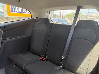 2017 Chevrolet Traverse LT   - Photo 6 - Tucson, AZ 85710