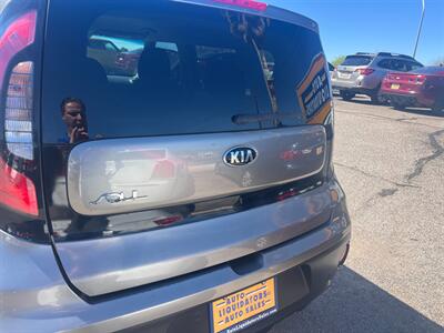 2017 Kia Soul LX   - Photo 5 - Tucson, AZ 85710