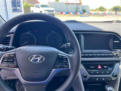 2018 Hyundai ELANTRA SE   - Photo 8 - Tucson, AZ 85711