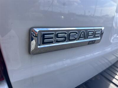 2012 Ford Escape XLT   - Photo 5 - Tucson, AZ 85711