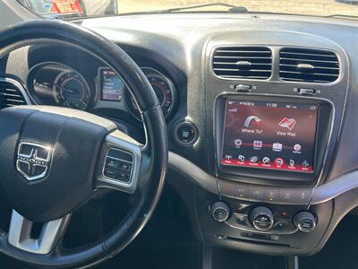 2020 Dodge Journey Crossroad   - Photo 9 - Tucson, AZ 85710