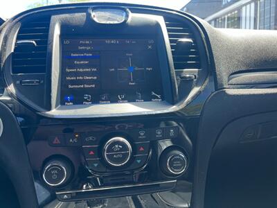 2014 Chrysler 300 S   - Photo 16 - Tucson, AZ 85710