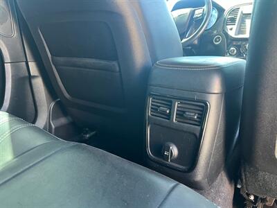 2014 Chrysler 300 S   - Photo 8 - Tucson, AZ 85710