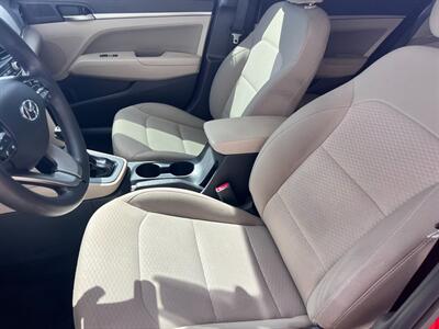 2020 Hyundai ELANTRA SEL   - Photo 9 - Tucson, AZ 85711