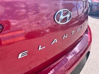 2020 Hyundai ELANTRA SEL   - Photo 3 - Tucson, AZ 85711