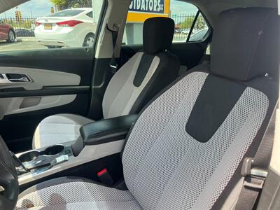 2017 Chevrolet Equinox LS   - Photo 12 - Tucson, AZ 85710