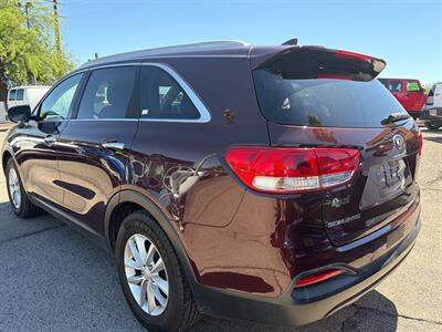 2016 Kia Sorento L   - Photo 3 - Tucson, AZ 85710