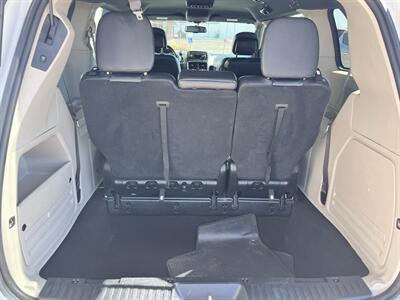 2017 Dodge Grand Caravan SXT   - Photo 10 - Tucson, AZ 85711