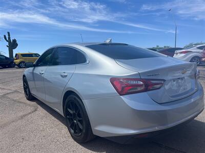 2022 Chevrolet Malibu LT   - Photo 3 - Tucson, AZ 85710