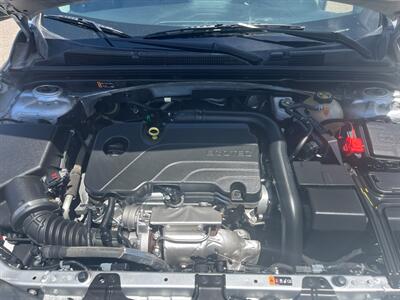 2022 Chevrolet Malibu LT   - Photo 11 - Tucson, AZ 85710