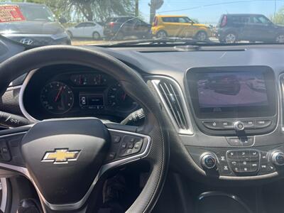 2022 Chevrolet Malibu LT   - Photo 9 - Tucson, AZ 85710