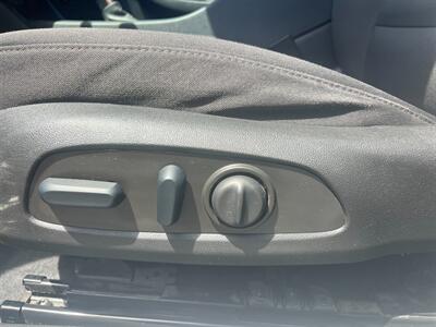 2022 Chevrolet Malibu LT   - Photo 10 - Tucson, AZ 85710