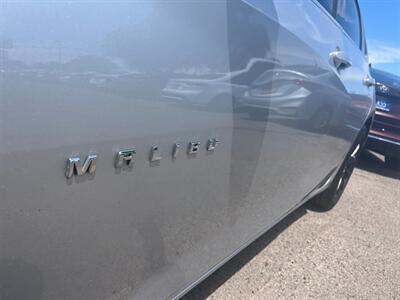 2022 Chevrolet Malibu LT   - Photo 8 - Tucson, AZ 85710