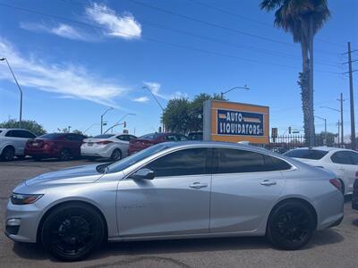 2022 Chevrolet Malibu LT   - Photo 1 - Tucson, AZ 85710