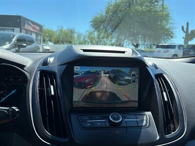 2017 Ford Escape SE   - Photo 12 - Tucson, AZ 85710