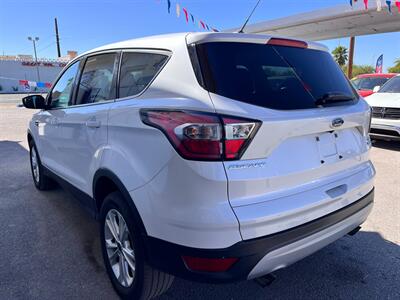 2017 Ford Escape SE   - Photo 3 - Tucson, AZ 85711