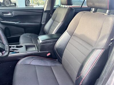 2016 Toyota Camry SE   - Photo 6 - Tucson, AZ 85710