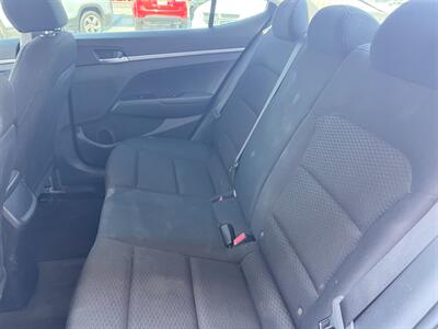 2019 Hyundai ELANTRA SE   - Photo 9 - Tucson, AZ 85711