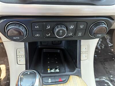 2019 GMC Acadia Denali   - Photo 13 - Tucson, AZ 85710