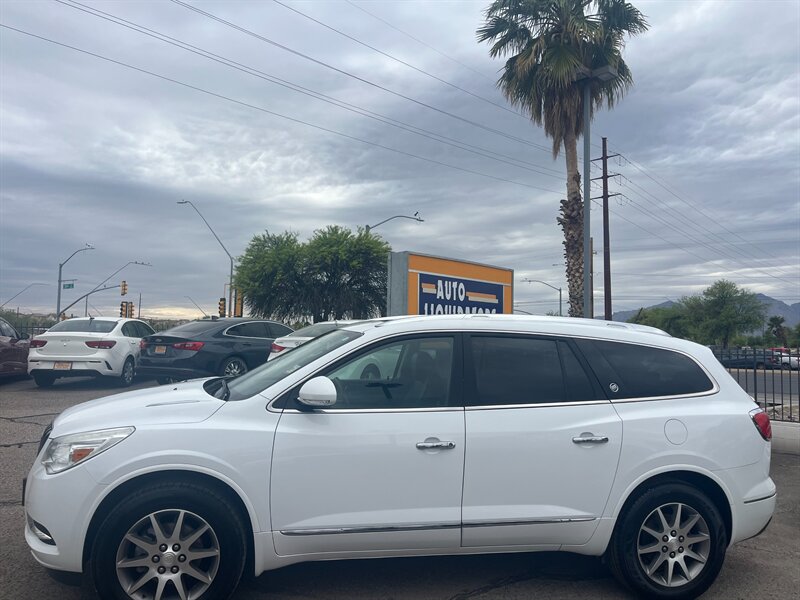 2017 Buick Enclave Leather   - Photo 1 - Tucson, AZ 85710