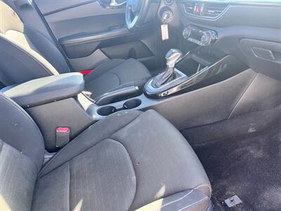 2019 Kia Forte S   - Photo 10 - Tucson, AZ 85710
