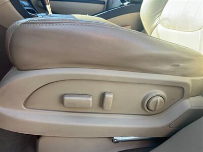 2011 Buick Enclave CXL-1   - Photo 13 - Tucson, AZ 85710