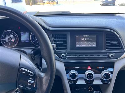 2019 Hyundai ELANTRA SE   - Photo 9 - Tucson, AZ 85711