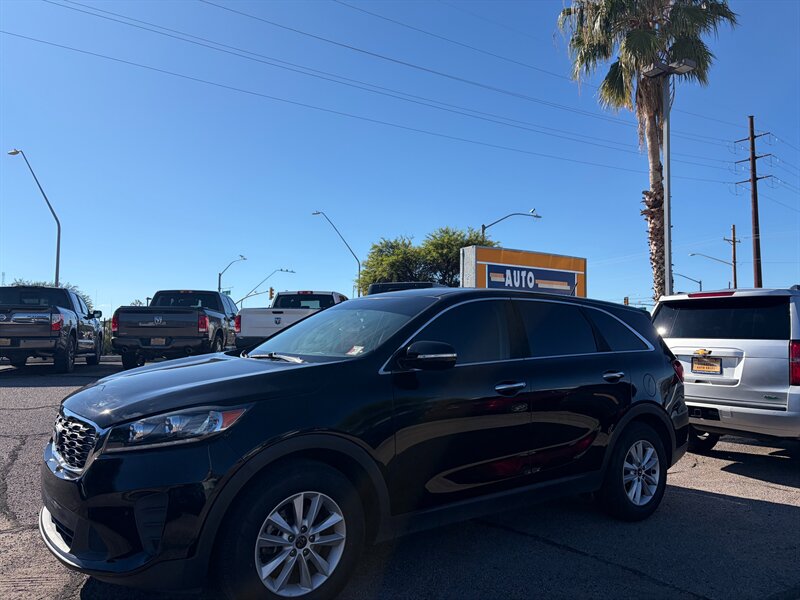 2020 Kia Sorento L   - Photo 1 - Tucson, AZ 85710