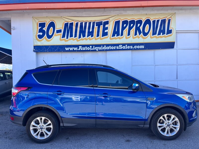 2018 Ford Escape SE   - Photo 1 - Tucson, AZ 85711
