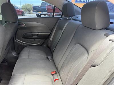 2017 Chevrolet Sonic LT Auto   - Photo 7 - Tucson, AZ 85710