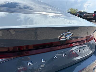 2023 Hyundai ELANTRA SEL   - Photo 4 - Tucson, AZ 85710